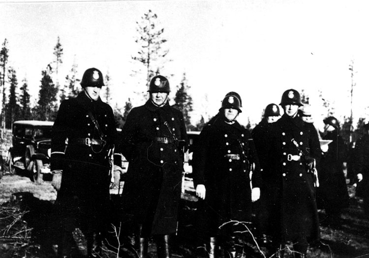 Landsfiskal Thorelli, Skellefteå, polisman Karl...