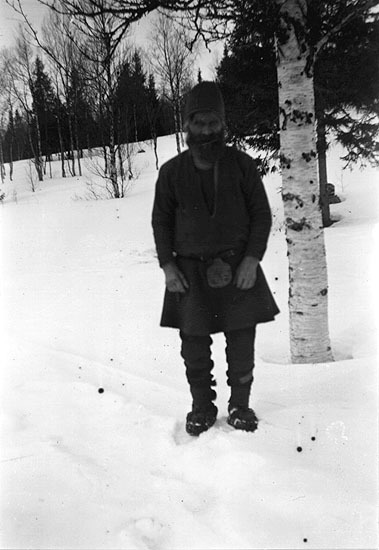 Nils Skott, hemma i  Grankullen, foto 1938.