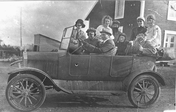 Första bilen i Lavsjö inköpt 1925, T-Fordägare ...