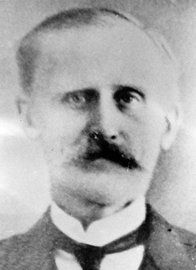 Nils Konrad Gavelin, född i Forsnäs den 9/6 186...