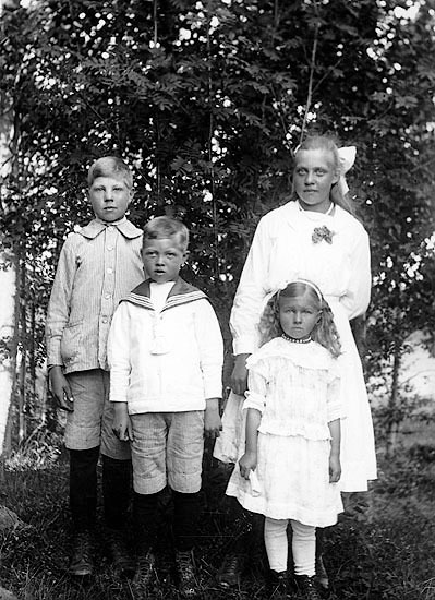 Gustav Petterssons barn, Strandholm gård Bygdeå.