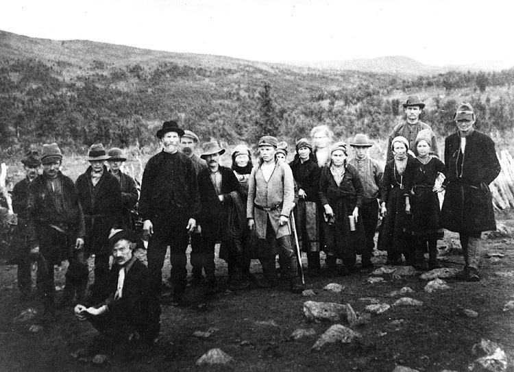 Gruppbild vid Atostugan 1915. 