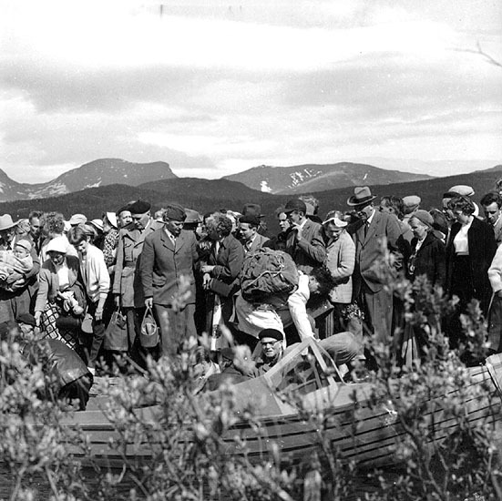 Hemresa från midsommar i Fatmomakke, 1956.