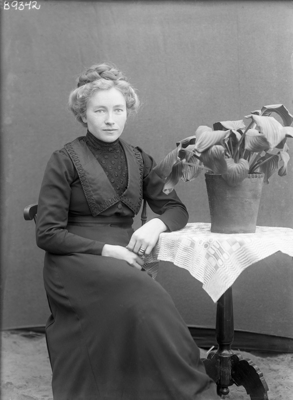 Betty Hällberg, Sorsele, gift Asplund.