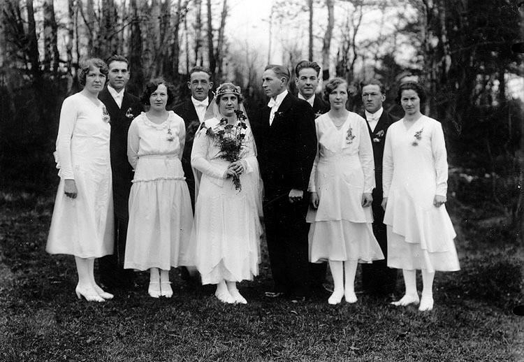 Bröllop runt 1927 mellan Valfrid Jakobsson, föd...