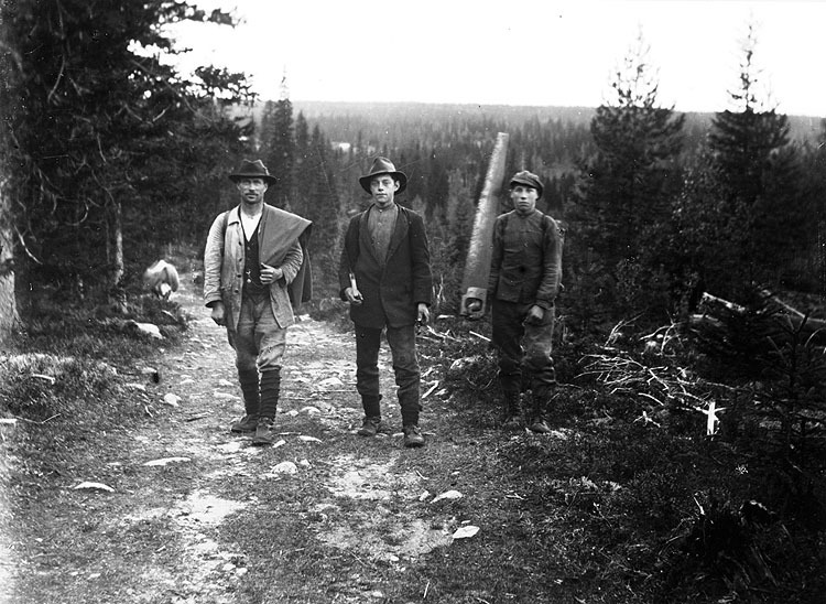 Skogsarbetare från vänster.