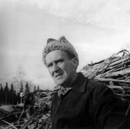 Hemmansägaren Yngve Jonsson, Bäsksjö.