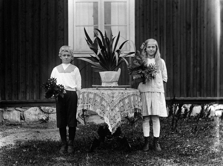 Viktor och Elsa Nygren, Välvsjön. Bilden är tag...