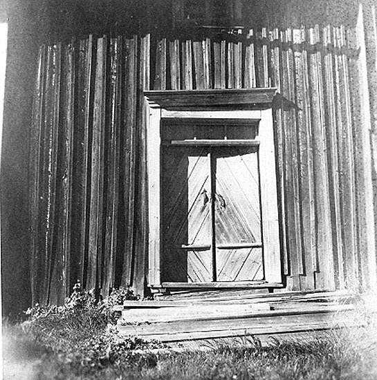 Portal av Herman Sjöströms gård.