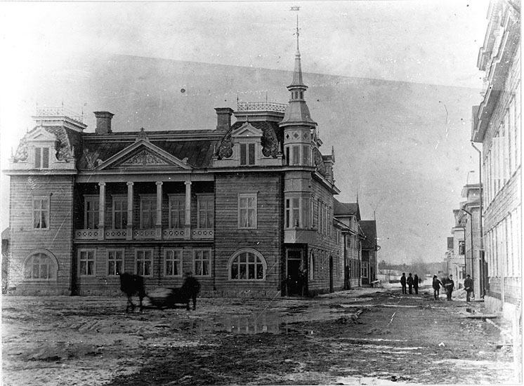 Storgatan före branden I juli 1904. Englunds by...