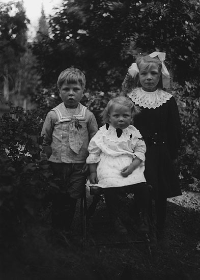 Anton född 1917, gift med Vidi Olofsson, Provåk...