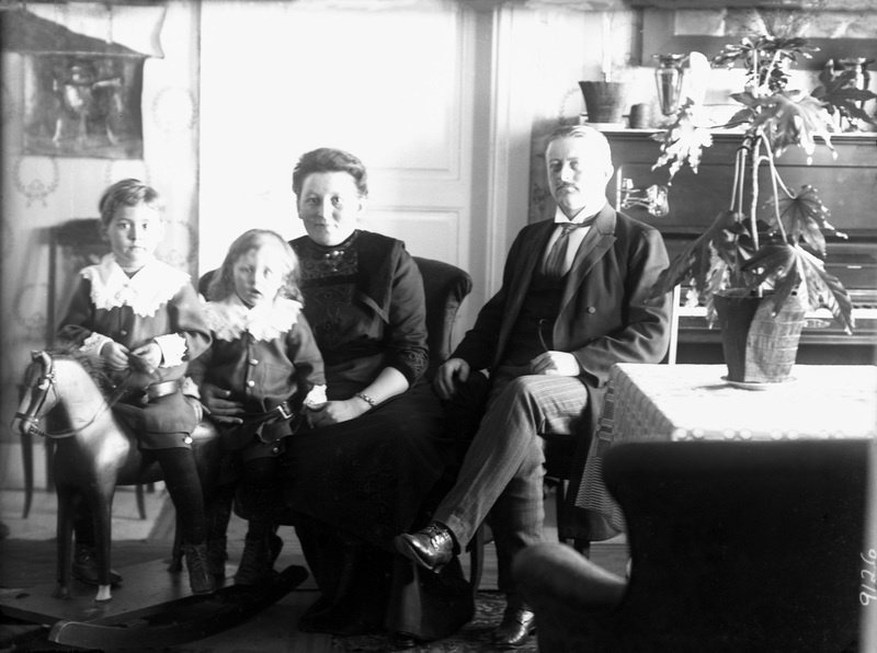 Landsfiskal Lindberg med familj, Sorsele.