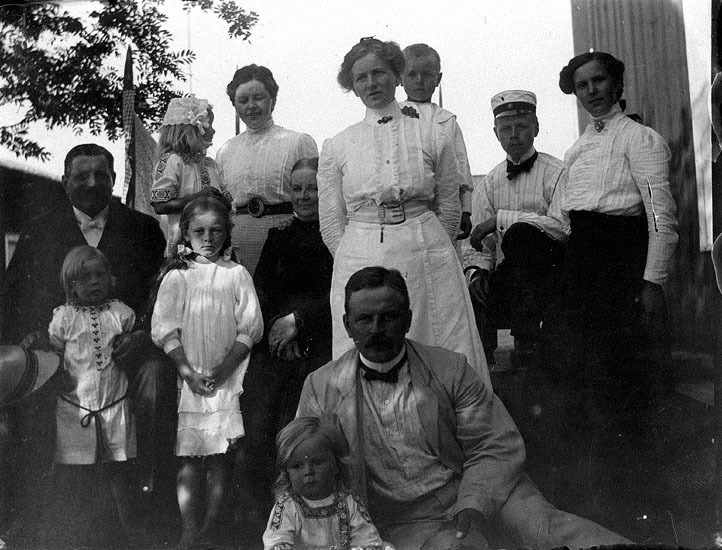 Familjen Wejdmarks 1909.