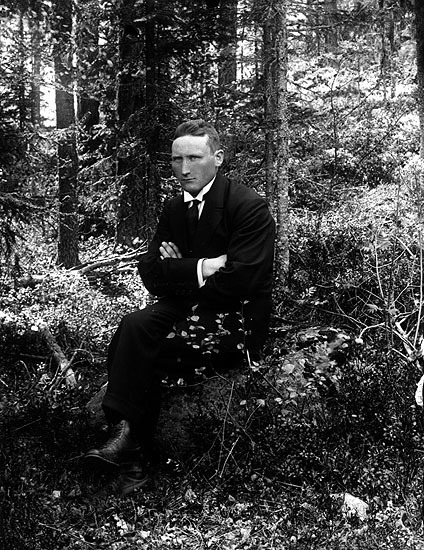 Hjalmar Johansson, född 1896, död 7/5 1955, bon...