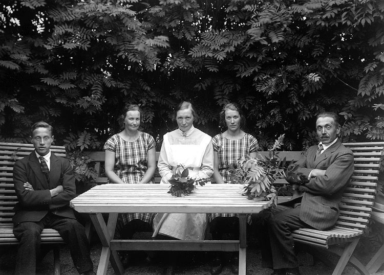 Vårdpersonalen i Grannäs, den 3 augusti 1925.