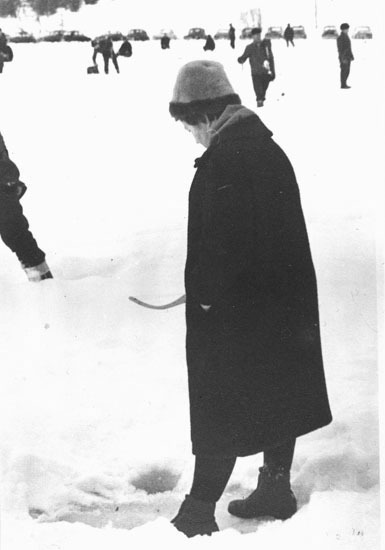 Pimpeltävling i Lavsjö 1961. Naima Persson.