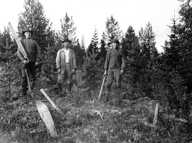 Från vänster; Gunnar Andersson, Välvsjöliden, O...