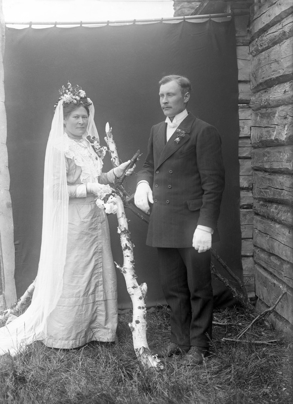 Brudparet Sara och Isak Mikaelsson, Bergnäs.