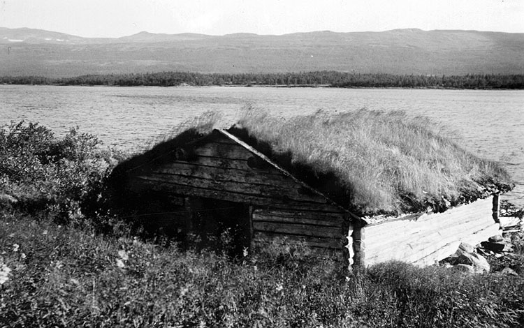 Hulda Erikssons gamla båthus i Lövberg.