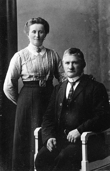 Amalia och Leonard Israelsson, gästgivare, Bäck...
