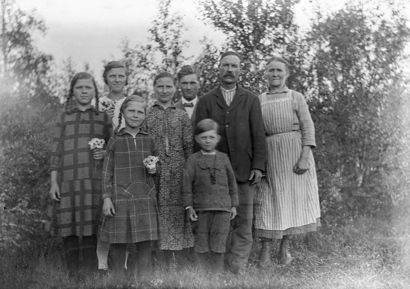 Familj från Sandås utanför Forsmark. Från vänster:
