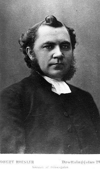 Kyrkoherden Boström.