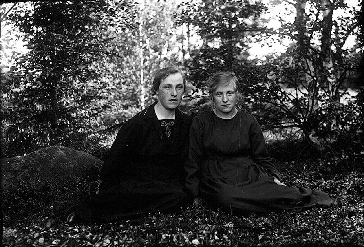 Alma och Olga Bryggman, Avan.