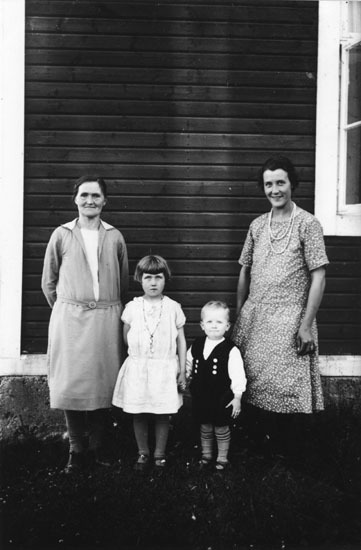 Familjen Öberg, Provåker.