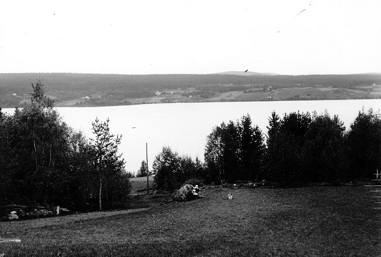 Vy över Örträsk. Utsikt från Träldomsbacken.