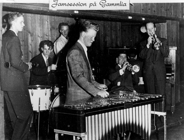 Utställningen Jazz i Umeå i stora hallen 16 - 3...