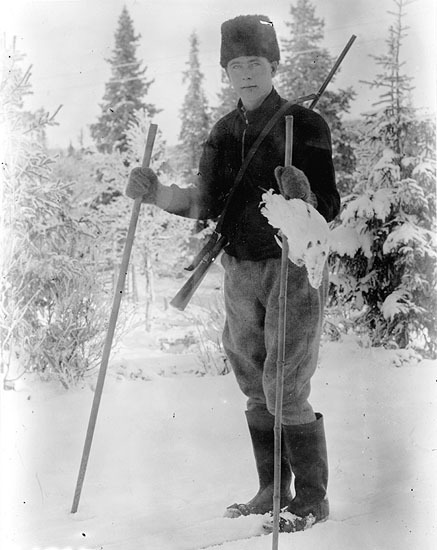 Arnold Grundström som jägare.