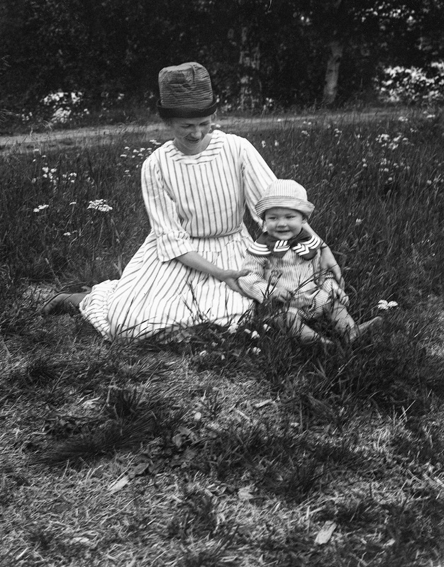 Maja och Gunnar Nordström. Sunnanå 1919.