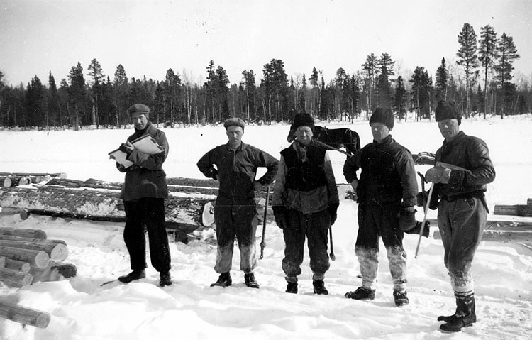 Virkesmätning, Stamsjöån, 1941.