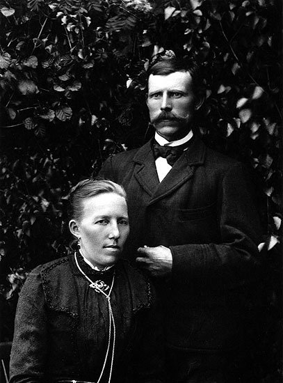 Lars Joel Hellström, Skog och hustrun Johanna, ...