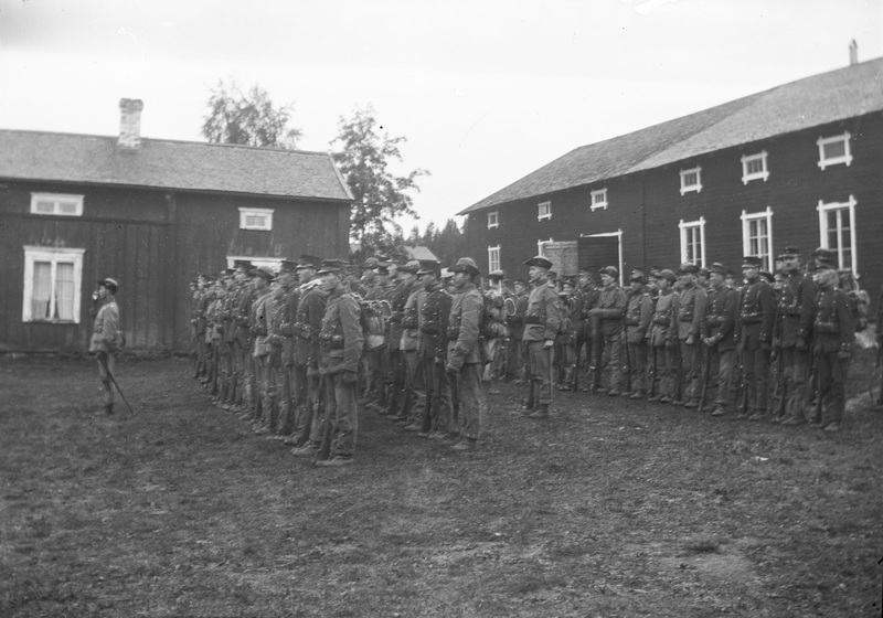 Militärförläggning på Salomonssons gård ev. 1918.