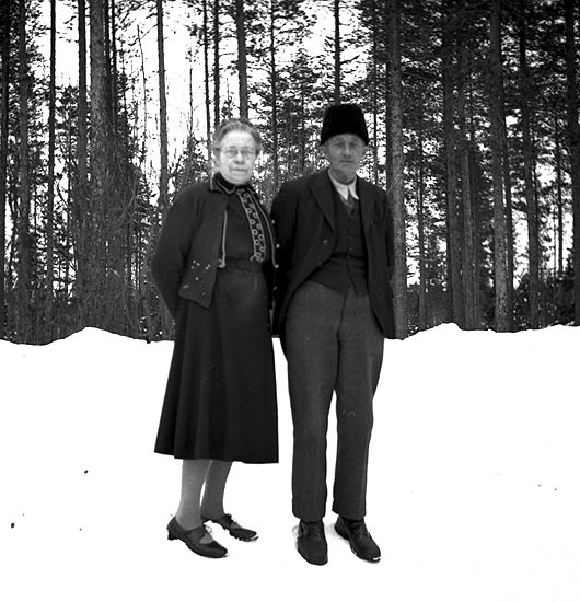 Selma och Erik Johansson på Stavarbacken, Hälln...