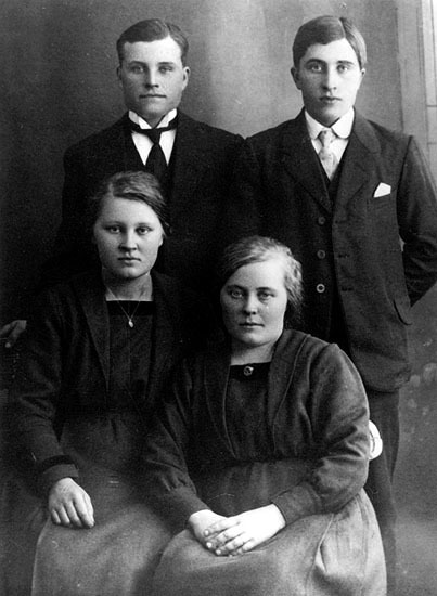Fyra syskon Vesterlund: Gustav, född 1899, Herm...