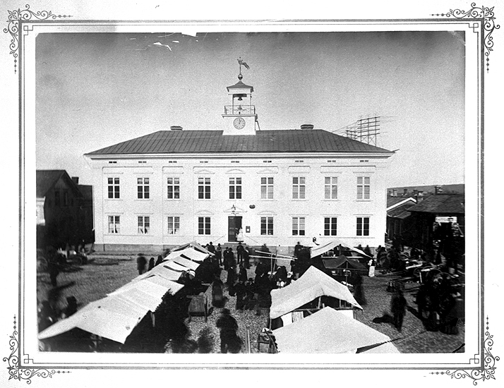 Rådhus och Rådhustorget före 1888 års brand.