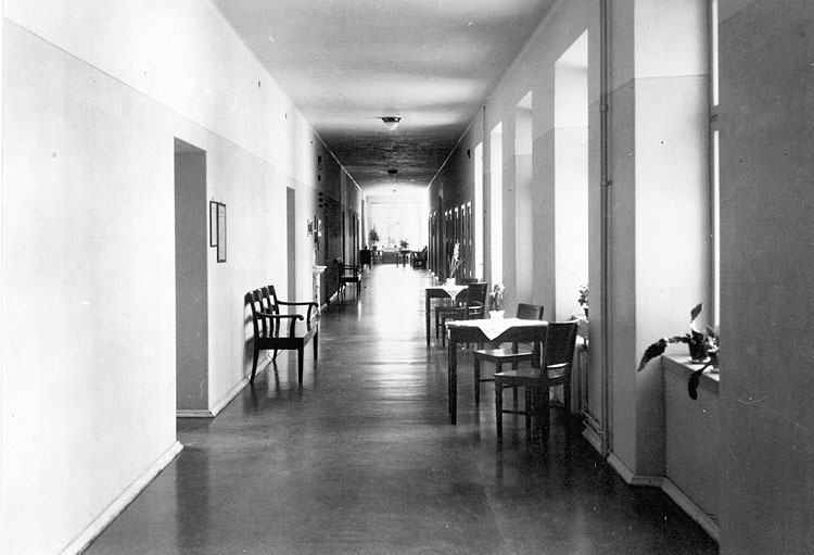 Hällnäs sanatorium. Korridor, förmodligen 1929.