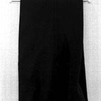 Vbm 19515 2 - Kostymbyxa