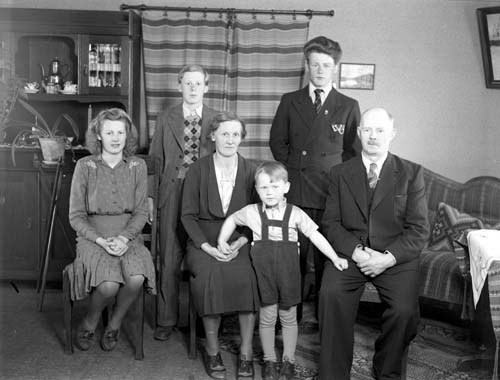 Albin Österbergs familjen tvär Dyneboda.