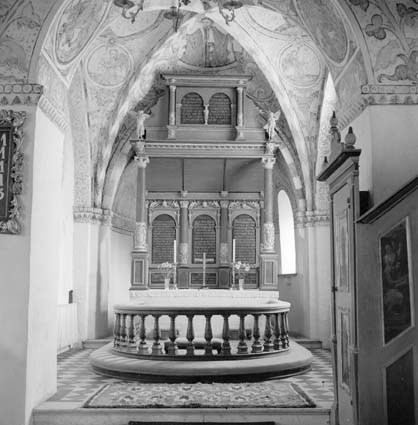 Köpinge socken. Kyrkan, altaruppsats från 1500-...
