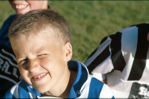 Fotboll pojkar 6-8 år. Robin Friberg 6 år. 2000...
