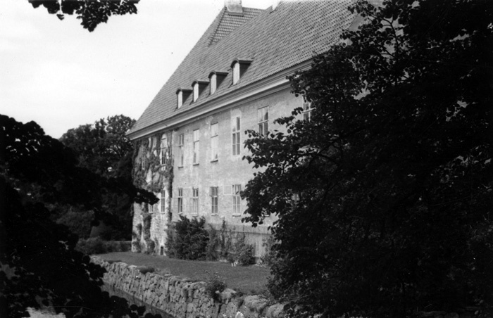 Krapperups slott.  C.d.l. delvis från 1500-tale...