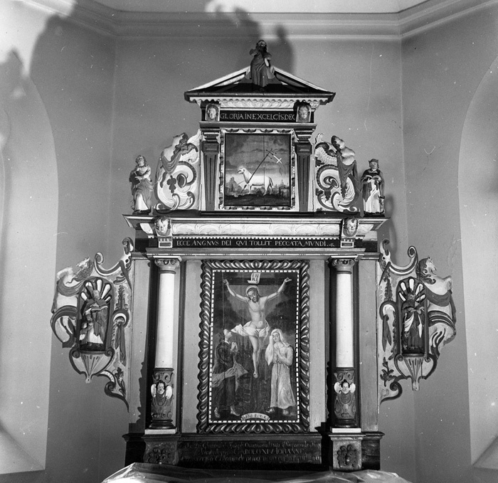 Eskilstorps kyrka. Altaruppsatsen.