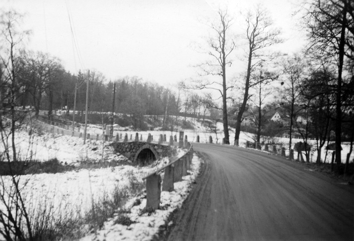 Åbron. Byggd 1809. Foto åt öster.