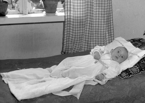 Gösta Persson barndop lillan Immeln.