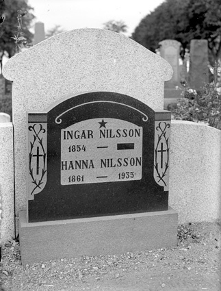 Gravstenar Ingar Nilsson o Hanna Nilsson.