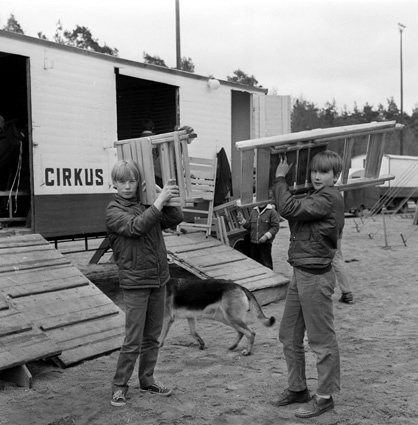 Cirkusbesök på Strandängen i april 1969.