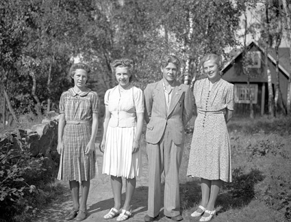 Nils och Olga Perssons barn, Vånga Ryd.